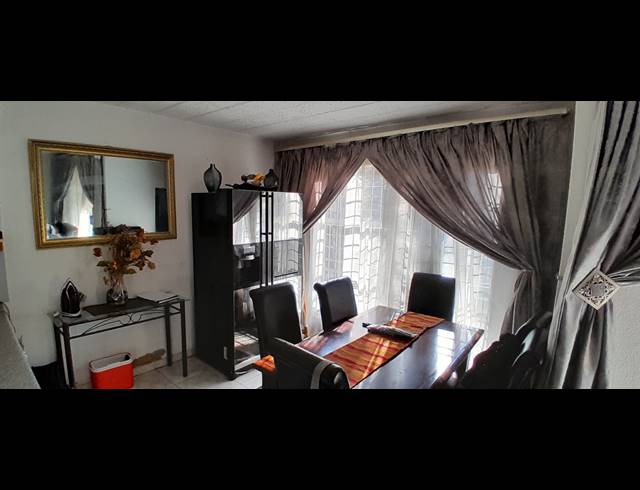 2 BEDROOM SECTIONAL TITLE FOR SALE IN BENONI CENTRAL